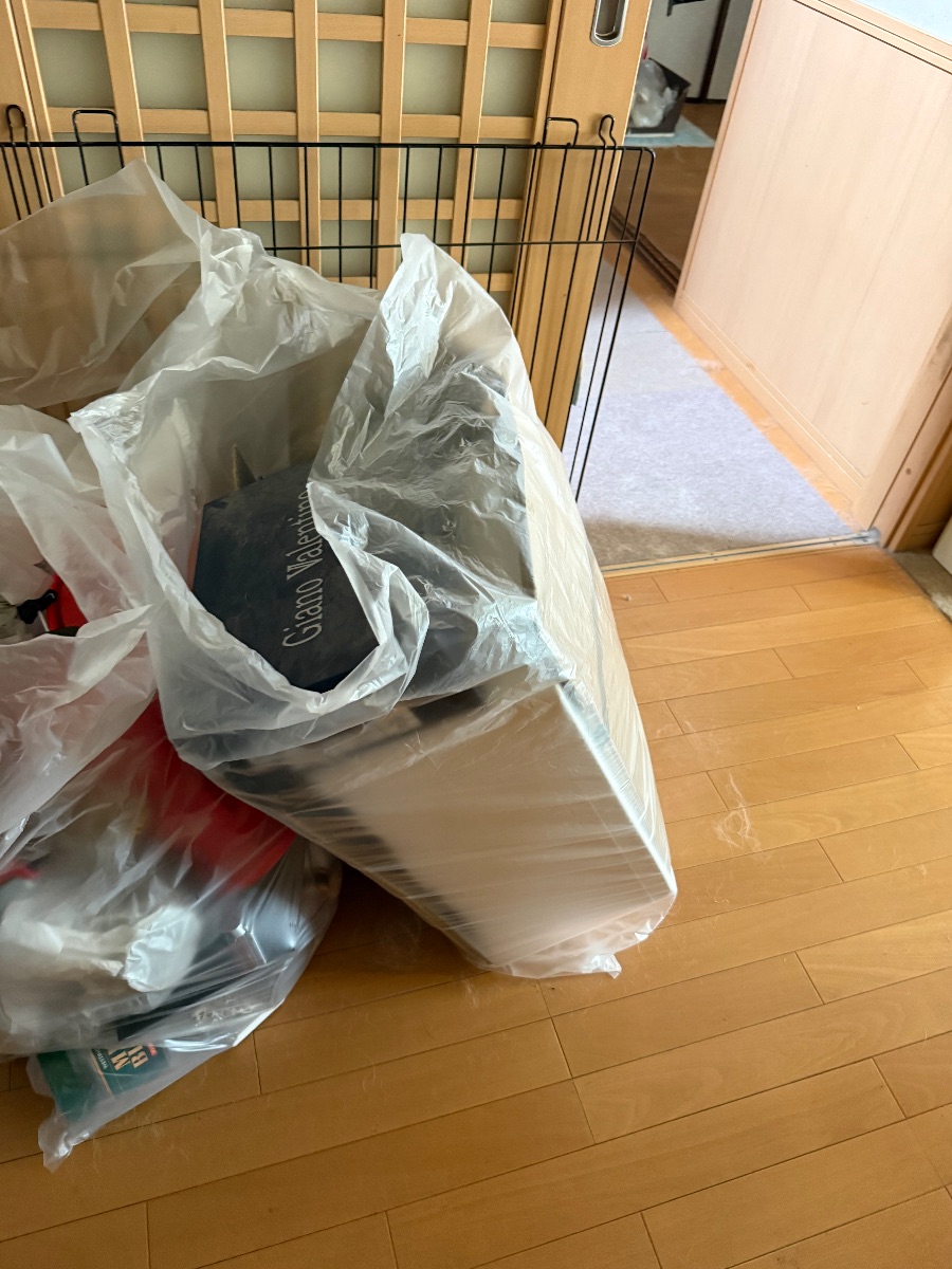 井原市 不用品回収前にまとめた不用品